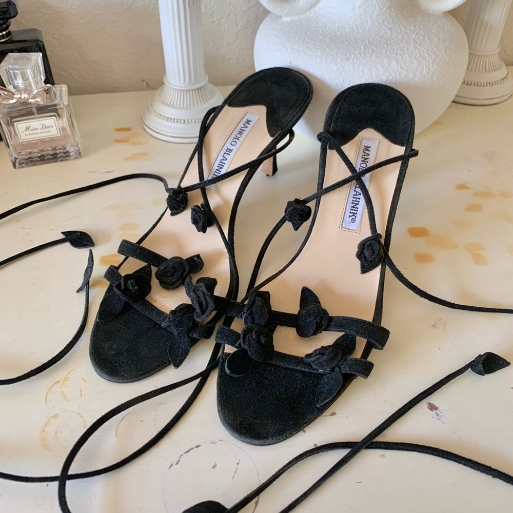 Vintage Manolo Blahnik Lace Up Black Suede Floral Heels READ